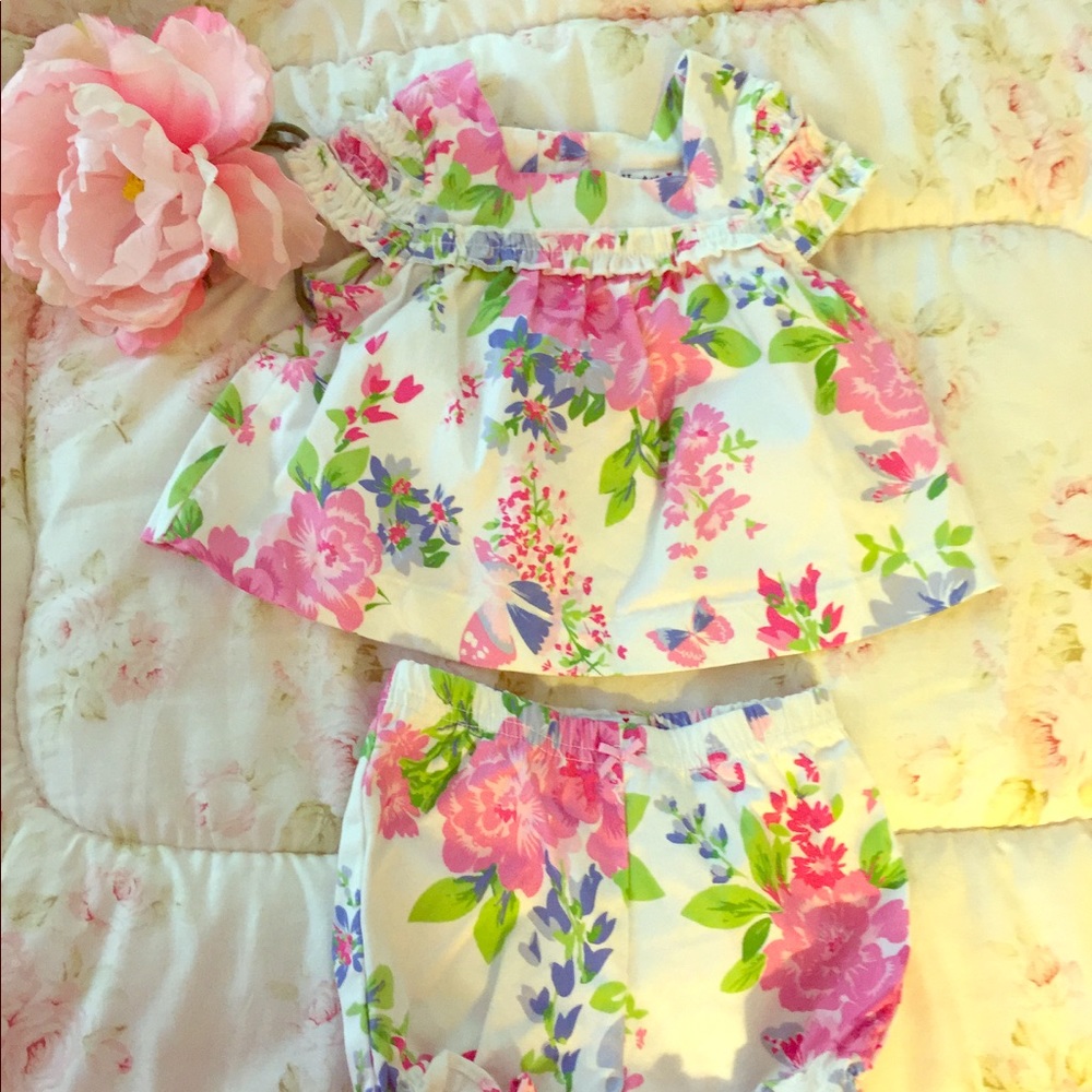 Beautiful flower dress with bottoms